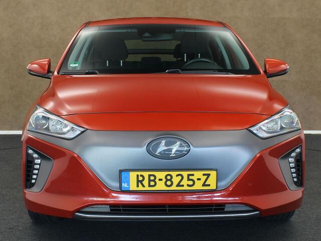 Hyundai IONIQ Comfort EV - ORIGINEEL NEDERLANDSE AUTO - SOH 100%!! - ACHTERUITRIJ CAMERA - NAVIGATIE - PARKEERSENSOREN ACHTER - ADAPTIVE CRUISE CONTROL - KEYLESS ENTRY & START