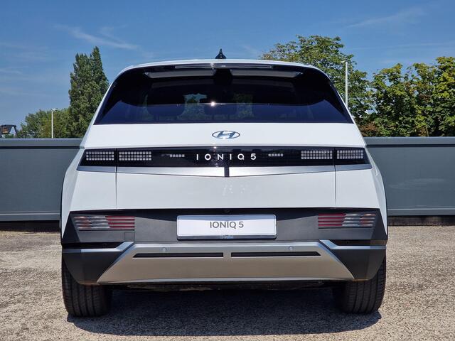 Hyundai IONIQ 5 Style 77.4 kWh |¤13.900 KORTING|CAMERA|SENSOREN|NAVIGATIE|APPLE CARPLAY & ANDROID AUTO|