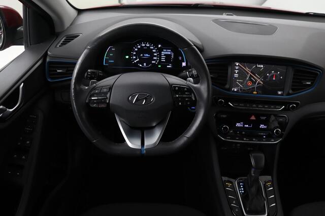 Hyundai IONIQ 1.6 GDI PHEV | Stoel & stuurverwarming | Adaptive cruise | Full LED | Camera | Carplay | Navigatie | Keyless | Climate control