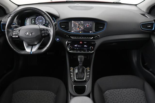 Hyundai IONIQ 1.6 GDI PHEV | Stoel & stuurverwarming | Adaptive cruise | Full LED | Camera | Carplay | Navigatie | Keyless | Climate control