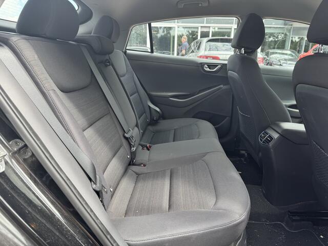 Hyundai IONIQ 1.6 GDi Comfort / Camera / Navigatie / Keyless / 15'' / DAB / Cruise Control