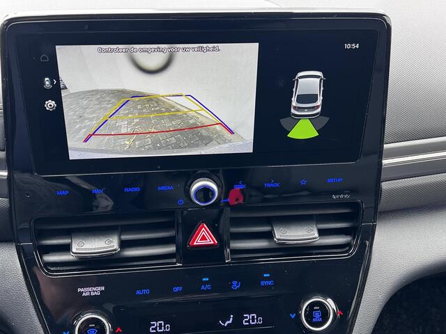 Hyundai IONIQ 1.6 GDi Comfort - Plus Automaat / Dealer onderhouden / Afn. trekhaak 750 kg / Bluelink navigatie / Adapt. CC / Apple Carplay Android / Stuur- en stoelverwarming / All Season banden op 17"LM /