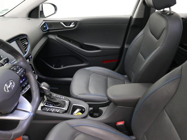 Hyundai IONIQ 1.6 GDi Premium AUTOMAAT HYBRIDE / Lederen bekleding / Navigatie / Stoel stoelverwarming en stoel koeling voor / Adaptieve Cruise Control / Dealer onderhouden / Dealer onderhouden /