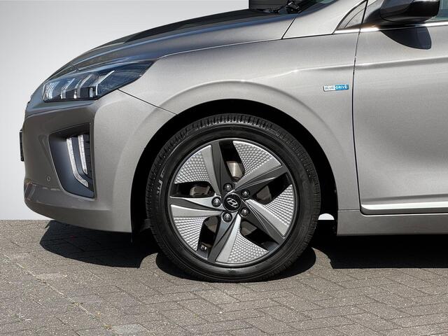 Hyundai IONIQ 1.6 GDi Comfort - Plus | Navigatie | Camera | Apple Carplay/Android Auto | Adapt. Cruise Control | Keyless Entry | Rijklaarprijs!