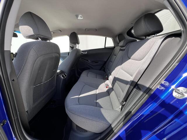 Hyundai IONIQ 1.6 GDi PHEV Comfort Automaat / Dealer onderhouden / Achteruitrijcamera / Adaptieve CC / Navigatie / Apple Carplay Android / Stuur- en stoelverwarming /