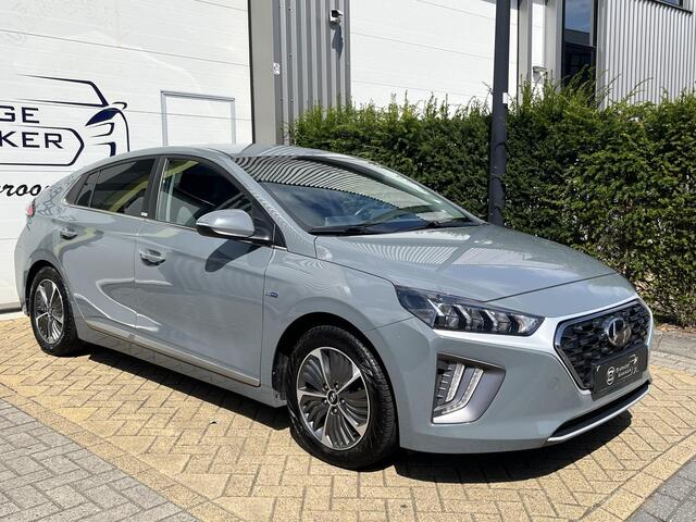 Hyundai IONIQ 1.6 GDi PHEV Premium Plug-in, Trekhaak, Infinity-Sound, Stoel/Stuurverwarming, Camera, Keyless, LED