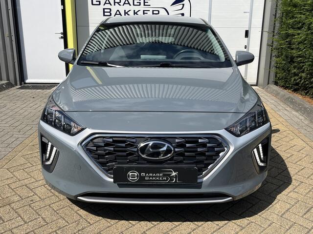 Hyundai IONIQ 1.6 GDi PHEV Premium Plug-in, Trekhaak, Infinity-Sound, Stoel/Stuurverwarming, Camera, Keyless, LED