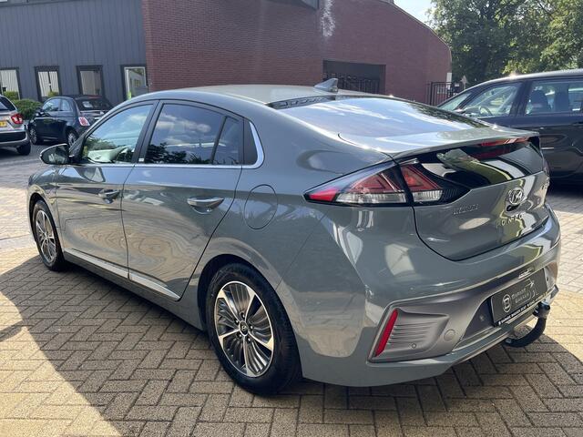 Hyundai IONIQ 1.6 GDi PHEV Premium Plug-in, Trekhaak, Infinity-Sound, Stoel/Stuurverwarming, Camera, Keyless, LED