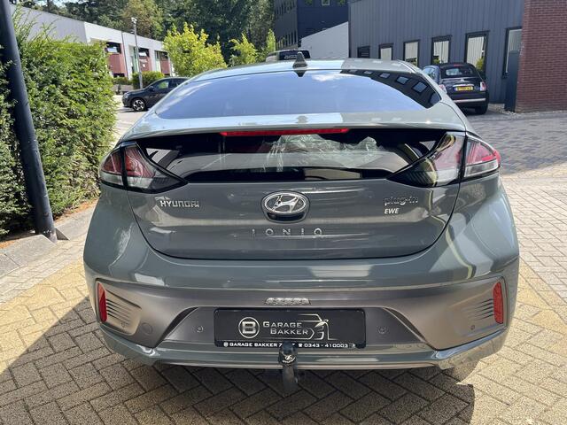 Hyundai IONIQ 1.6 GDi PHEV Premium Plug-in, Trekhaak, Infinity-Sound, Stoel/Stuurverwarming, Camera, Keyless, LED