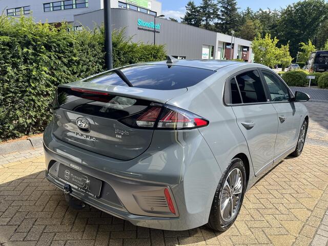 Hyundai IONIQ 1.6 GDi PHEV Premium Plug-in, Trekhaak, Infinity-Sound, Stoel/Stuurverwarming, Camera, Keyless, LED