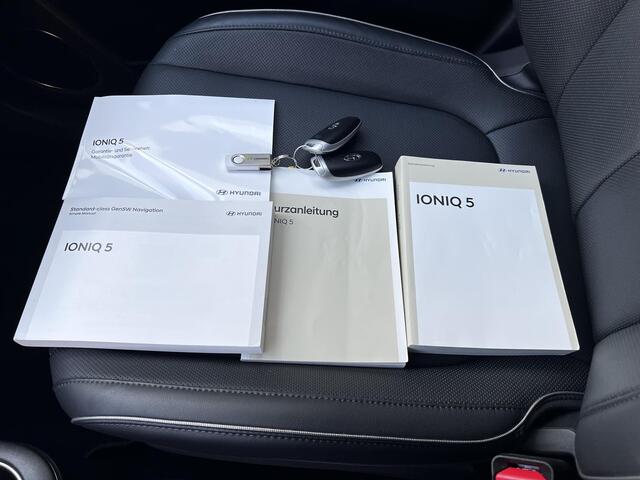 Hyundai IONIQ 5 Lounge AWD 73kWh / Dealer onderhouden / Solar dak / LAGE KM Stand / WLTP 430 km / 1.600 kg Trekgewicht / Adapt. CC / Apple Carplay Android Auto /