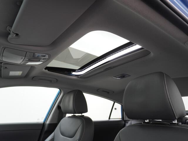 Hyundai IONIQ Premium EV Leer+elektr.Verst.+Verwarmd Schuif/Kan-dak Adapive-Cruise Apple Carplay Android Auto Navi Ecc Camera Pdc Bank+stoel+Stuur-|Verwarming Memory Keyless DAB Stoel Elek.Verstelbaar Led Bluetooth Regensensor Rijstrooksensor Origineel Nederlandse Auto