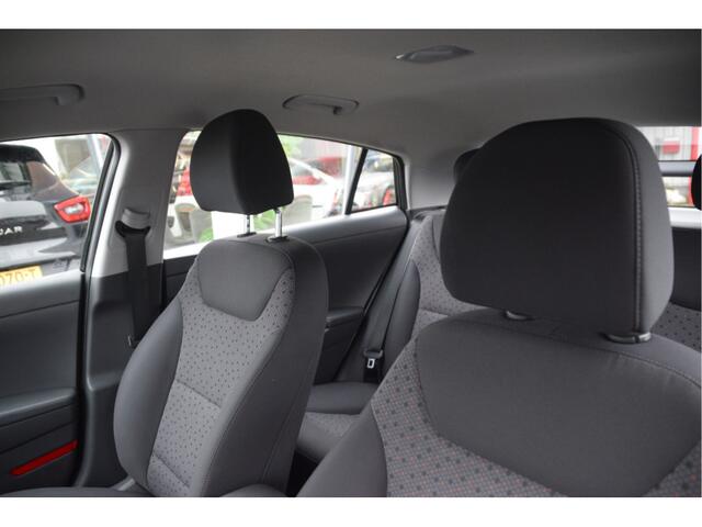 Hyundai IONIQ Comfort EV Carplay | Keyless | Camera | Adaptive cruise | DAB | Navi | LMV
