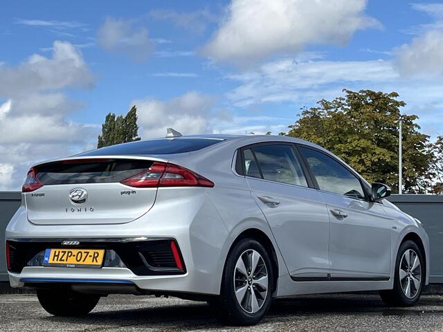 Hyundai IONIQ 1.6 GDi PHEV Premium | Adaptieve cruisecontrol | Bi-Xenon koplampen | Full map navigatiesysteem & Multimedia Apple Carplay & Android Auto |