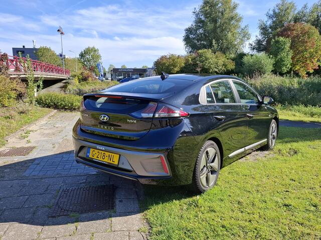 Hyundai IONIQ 1.6 GDi Premium - Plus