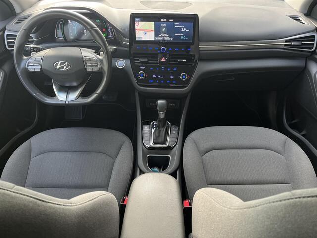 Hyundai IONIQ 1.6 GDi 141PK Automaat Premium | Geïntegreerde navigatiesysteem | Adaptieve cruisecontrol | Elektrisch verstelb. bestuurdersstoel met geheugen | Hybride | Dode hoek detectie |