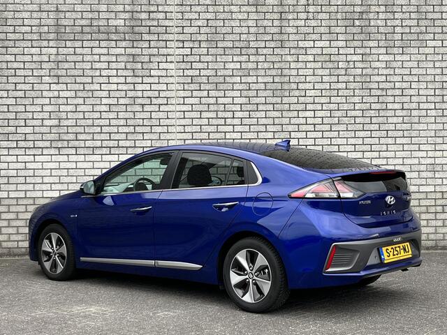 Hyundai IONIQ 1.6 GDi Premium | Stoelverwarming V+A | Achteruitrijcamera | Navigatie |