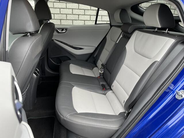 Hyundai IONIQ 1.6 GDi Premium | Stoelverwarming V+A | Achteruitrijcamera | Navigatie |