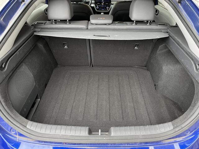 Hyundai IONIQ 1.6 GDi Premium | Stoelverwarming V+A | Achteruitrijcamera | Navigatie |