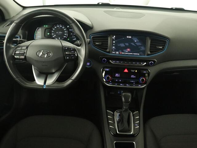 Hyundai IONIQ 1.6 GDI Comfort | Adaptive cruise | Camera | Keyless | Carplay | Navigatie | Infinity Sound | Parkeerhulp | Climate control | Bluetooth | Hybrid