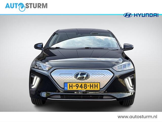 Hyundai IONIQ Premium EV 38 kWh SoH 96% | Navigatie | Camera | Adapt. Cruise Control | Stuur- + Stoelverwarming | Geheugenstoel | Stoelventilatie | Rijklaarprijs!