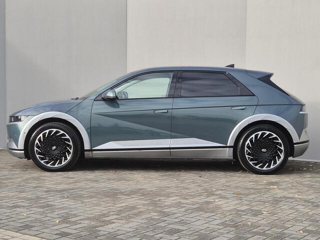 Hyundai IONIQ 5 Lounge AWD 73kWh 306pk Automaat / Solar Dak / Apple Carplay Android Auto / Accu SOH 100% / HUD / Trekgewicht 1600 Kg / Stuur-, Stoel En Achterbankverwarming / Elektrische achterklep / Stoelventilatie / Adaptief CC /