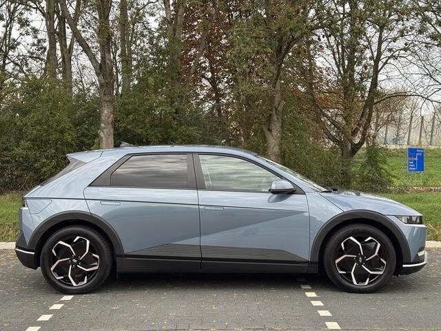 Hyundai IONIQ 5 Connect+ 77.4 kWh | Lederen bekleding | Warmtepomp & V2L | Geïntegreerde navigatie | Apple Carplay & Android Auto | Adaptieve Cruisecontrol | Camera | Warmtepomp | Stoel/-Stuur verwarming |