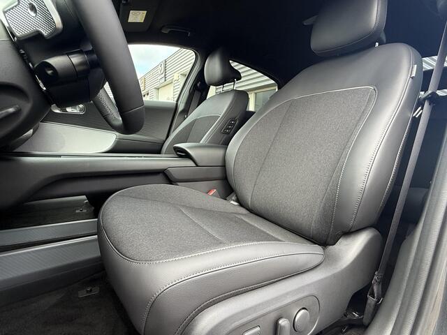 Hyundai IONIQ 6 Business 77.4 kWh Apple Carplay / Android Auto | Stoel & Stuur Verwarming | Camera | LED-Verlichting | Lichtmetaal | Elektrische Kofferklep |