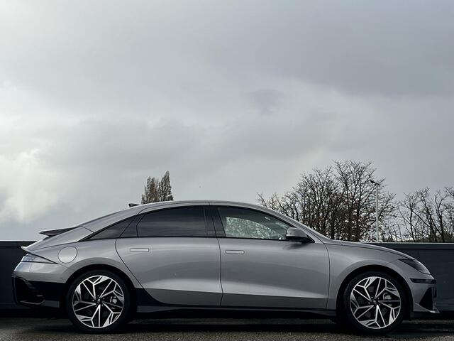 Hyundai IONIQ 6 Lounge 77.4 kWh | Schuifdak | Lederen bekleding elektrisch verstelbaar| Warmtepomp | Bose speakers | Adaptieve cruisecontrol | World car of the year 2023 |