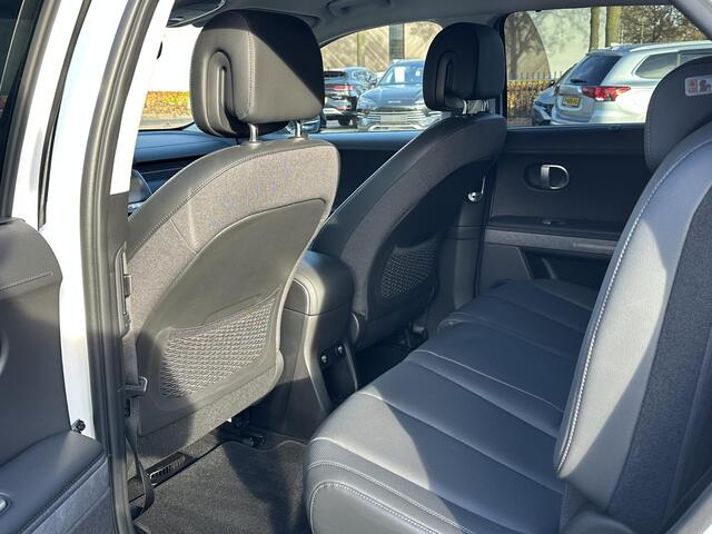 Hyundai IONIQ 5 Lounge AWD 77.4 kWh SOH 100% RIJKLAAR! | FABRIEKSGARANTIE HYUNDAI TOT 10-2028| |STOELVERWARMING + VENTILATIE| DEALER OH. |ELEK. ACHTERKLEP| BOSE AUDIO| VOL OPTIES| ACHTERBANK VERWARMD| HEAD-UP