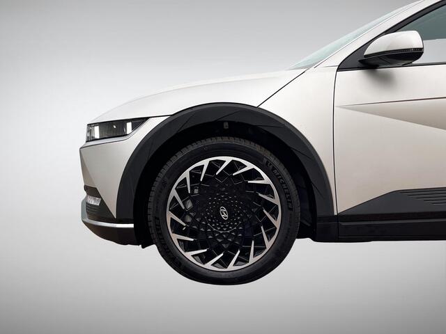 Hyundai IONIQ 5 Connect+ AWD 77.4 kWh Hyundai IONIQ 5 Connect+ AWD 77 kWh | 20'' Velgen | BOSE Audio | Head-Up Display | Stuur- + Stoelverwarming | Leder | Rijklaarprijs!