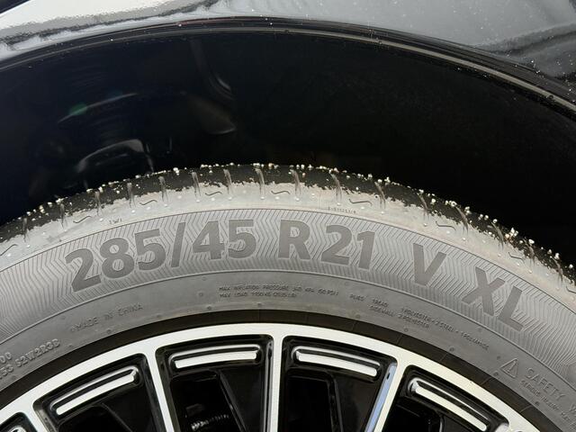 Hyundai IONIQ 9 Lounge AWD 7p. 110.3 kWh / Op Voorraad / Stoelmassage / Stoel- & Stuurverwarming / Stoelverkoeling Voor + Achter / glazen Schuif- & Kanteldak / 360 Camera /