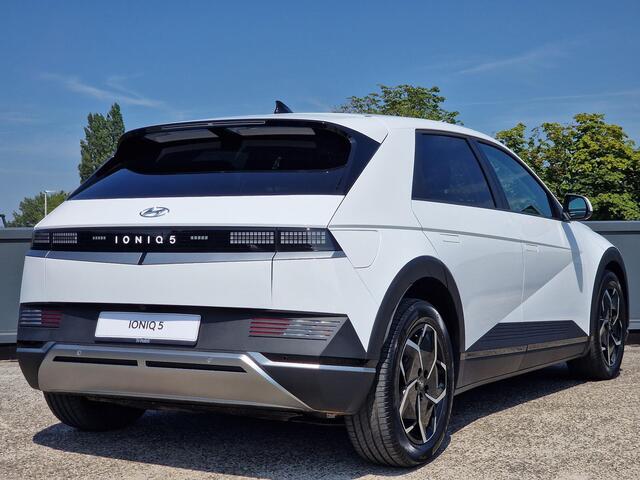 Hyundai IONIQ 5 Style 77.4 kWh | ¤15.305 KORTING | CAMERA | SENSOREN | NAVIGATIE | APPLE CARPLAY & ANDROID AUTO |