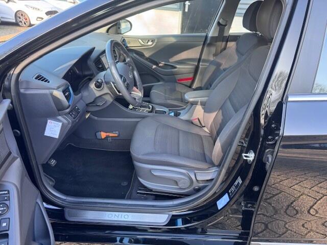 Hyundai IONIQ 1.6 GDi Comfort. Navi, Trekhaak. 5drs.