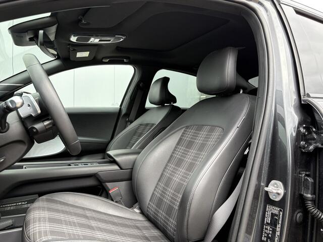 Hyundai IONIQ 6 First Edition AWD 77.4 kWh / SoH 100% / Warmtepomp / V2L / Schuif-kanteldak / 360 Camera / HUD Dsiplay / Automatische Flush handgrepen / Airco / Stoel verwarming / Stuurverwarming / Full Option /