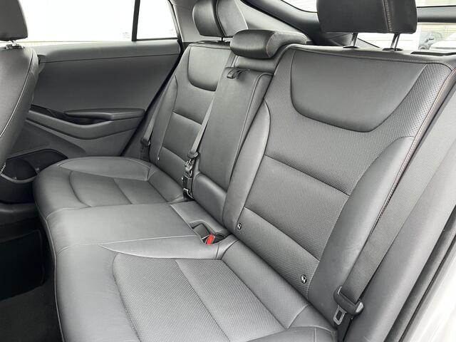 Hyundai IONIQ Premium EV / Accu SOH 100% / 100 % Dealeronderhouden / Achterstoelen verwarmd /