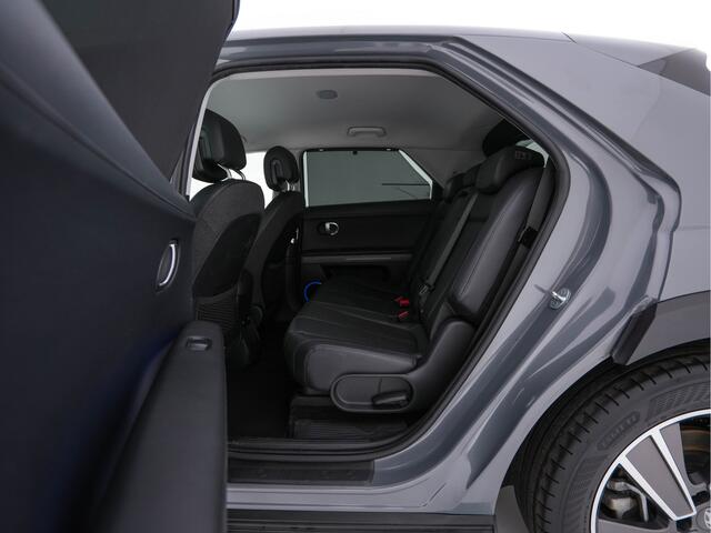 Hyundai IONIQ 5 Connect+ 73kWh [ 3-Fase ] {SOH-100%} (INCL-BTW) Aut *HEATPUMP | HEAD-UP | LEATHER | BOSE-AUDIO | FULL-LED | DIGI-COCKPIT | AMBIENT-LIGHT | DAB | SHIFT-PADDLES | HEAD-UP | NAVI-FULLMAP | KEYLESS | CAMERA | HEATED-COMFORTSEATS |