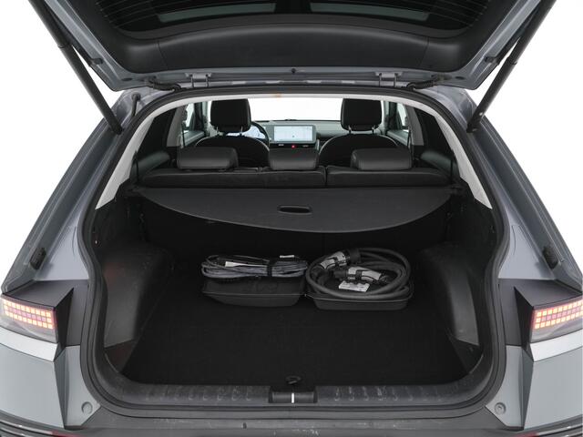Hyundai IONIQ 5 Connect+ 73kWh [ 3-Fase ] {SOH-100%} (INCL-BTW) Aut *HEATPUMP | HEAD-UP | LEATHER | BOSE-AUDIO | FULL-LED | DIGI-COCKPIT | AMBIENT-LIGHT | DAB | SHIFT-PADDLES | HEAD-UP | NAVI-FULLMAP | KEYLESS | CAMERA | HEATED-COMFORTSEATS |