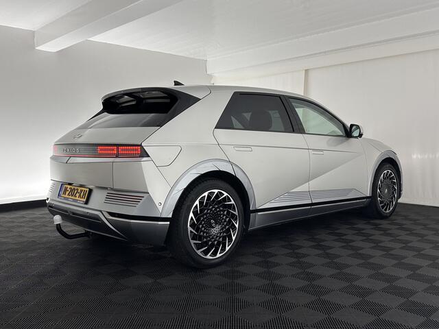 Hyundai IONIQ 5 Lounge 73kWh [ 3-Fase ] {SOH-97%} (INCL-BTW) Aut *HEATPUMP | LEATHER | PREMIUM-AUDIO | FULL-LED | ADAPTIVE-CRUISE | BLINDSPOT | DIGI-COCKPIT | AMBIENTLIGHT | DAB | SHIFT-PADDLES | HEAD-UP | NAVI-FULLMAP | KEYLESS | ...