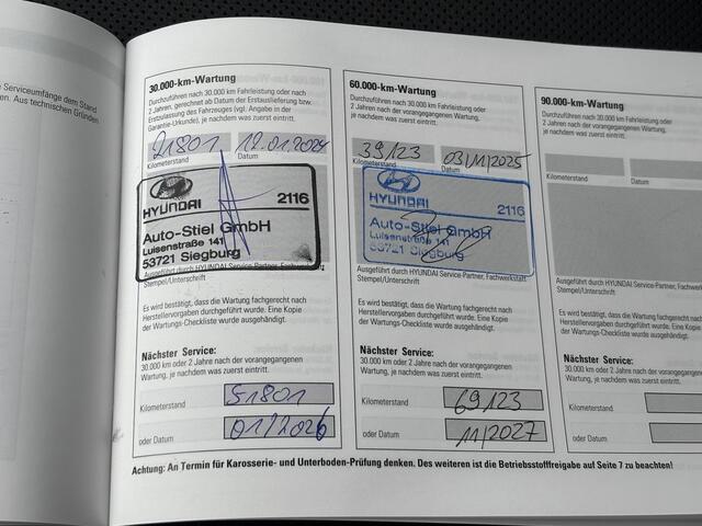 Hyundai IONIQ 5 Lounge 73kWh Automaat / 1.600 kg trekgewicht / 8 jaar Batterijgarantie / Accu SoH 100 % / CCS snelladen / Warmtepomp / HUD / Camera 360° / Leder / Elektrische stoelen & klep / Navigatie / Stuur-, stoel- & achterbankverwarming / 20" LM wielen /