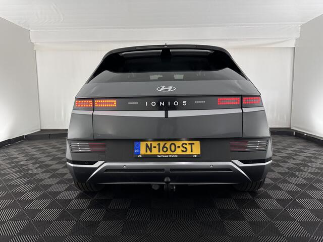 Hyundai IONIQ 5 Connect 73kWh [ 3-Fase ] {SOH-100%} (INCL-BTW) Aut *LEATHER-FABRIC | FULL-LED | DIGI-COCKPIT | AMBIENT-LIGHT | DAB | SHIFT-PADDLES | HEAD-UP | NAVI-FULLMAP | KEYLESS | CAMERA | HEATED-COMFORTSEATS | TOWBAR*