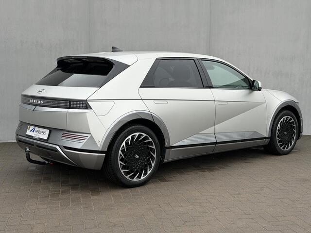 Hyundai IONIQ 5 Lounge 73kWh / Afneembare Trekhaak 1600Kg / Fabrieksgarantie tot 11-2026 / Warmtepomp / Batterij Garantie 8 Jaar / BOSE / HUD / 360 Camera / Elektr. Stoelen / Stoel Verwarming / Stoel Ventilatie / Dodehoek Detectie / Elektr. Achterklep / Apple Carplay &