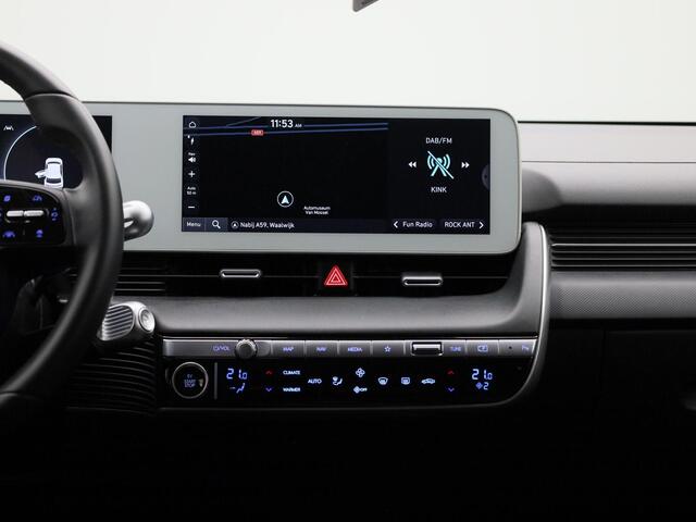 Hyundai IONIQ 5 77.4kWh Core 230Pk | Navigatie | Apple & Android Carplay | Trekhaak Afneembaar | Climate Control | Parkeersensoren Voor & Achter | Achteruitrijcamera | Stoelverwarming | Adaptieve Cruise Control |