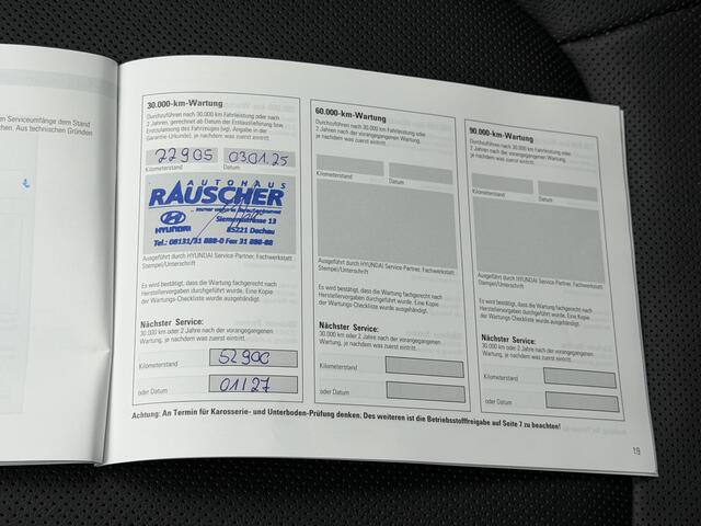 Hyundai IONIQ 5 Lounge AWD 77.4 kWh 325Pk Automaat / SOH 98% / Afn. Trekhaak / Dealer onderhouden / Fabrieksgarantie tot 11-2027 / 8 Jaar Batterij Garantie / Warmtepomp / HUD / 360 Camera / BOSE / Navigatie / Adaptieve Cruise / Elektr. Stoelen / Elektr. Achterklep / St