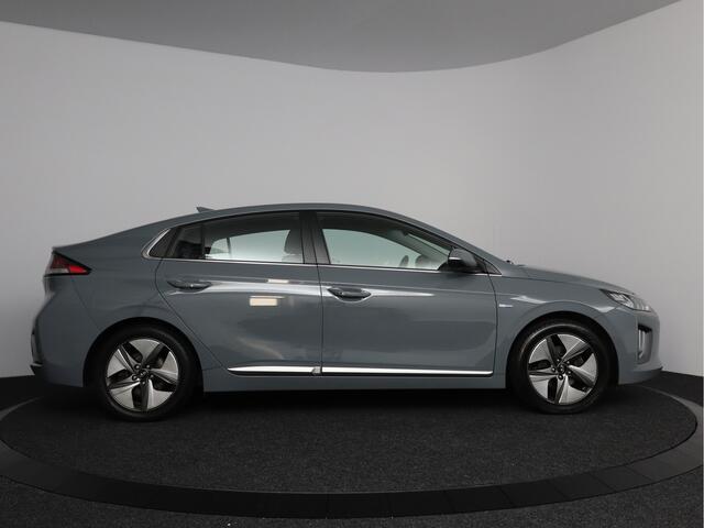 Hyundai IONIQ 1.6 GDi Comfort - Plus | Hybrid | Navigatie | Trekhaak