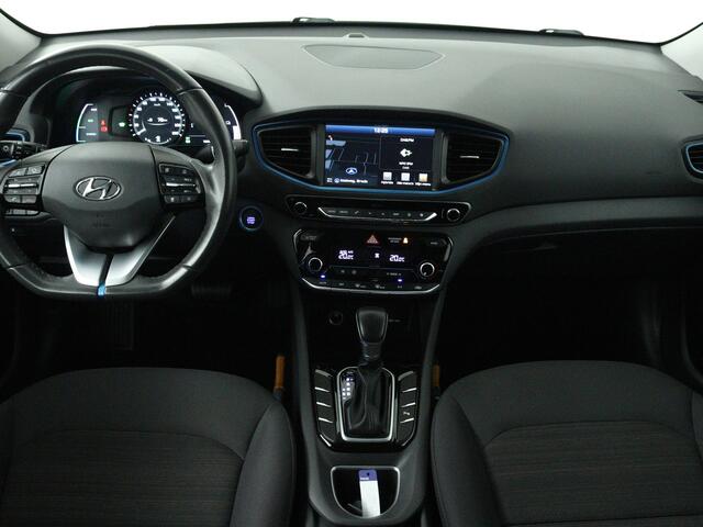 Hyundai IONIQ 1.6 GDi Comfort | Camera | Apple Carplay/Android Auto | Nederlandse auto | 1e Eigenaar |