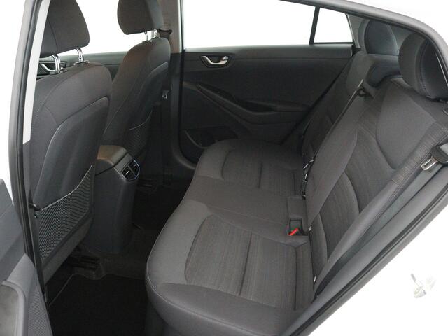 Hyundai IONIQ 1.6 GDi Comfort | Camera | Apple Carplay/Android Auto | Nederlandse auto | 1e Eigenaar |