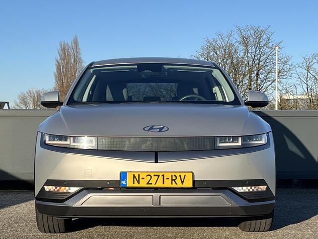 Hyundai IONIQ 5 Connect 58kWh 170pk | WEGKLAPBARE TREKHAAK | ELEKTRISCH VERSTELBARE LUXE BEKLEDING | ACHTERKLEP ELEKTRISCH | ADAPTIEVE CRUISECONTROL | MULTIMEDIA & NAVIGATIESYSTEEM |