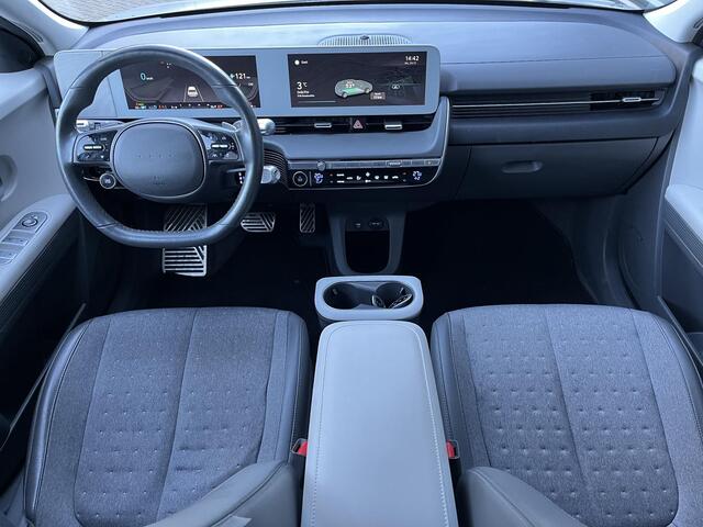 Hyundai IONIQ 5 Connect 58kWh 170pk | WEGKLAPBARE TREKHAAK | ELEKTRISCH VERSTELBARE LUXE BEKLEDING | ACHTERKLEP ELEKTRISCH | ADAPTIEVE CRUISECONTROL | MULTIMEDIA & NAVIGATIESYSTEEM |