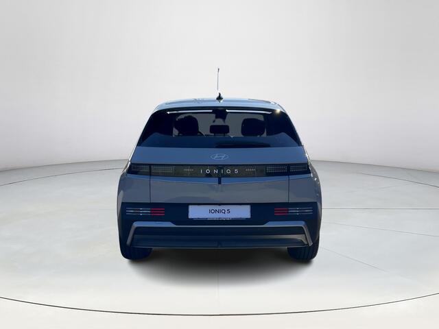 Hyundai IONIQ 5 Long Range Pure Edition 84 kWh | Apple Carplay/Android Auto | Adaptieve Cruise Control | Elektrische Stoel verstelling | Stoel / Stuurverwarming | Camera |Uit Voorrraad Leverbaar |